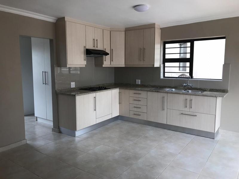 To Let 1 Bedroom Property for Rent in Ruwari Western Cape